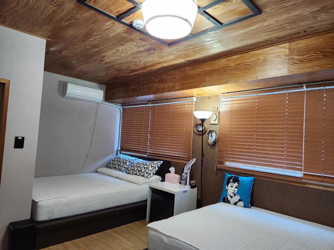 Leehakjang Guesthouse Мокпо Экстерьер фото